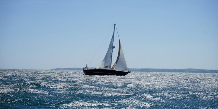Scandalo internazionale: nave con attivisti sequestrata, a bordo anche Greta Thunberg