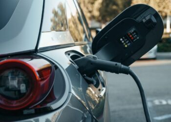 Bonus auto elettriche 2025, al via la piattaforma per richiederlo dal 15 ottobre
